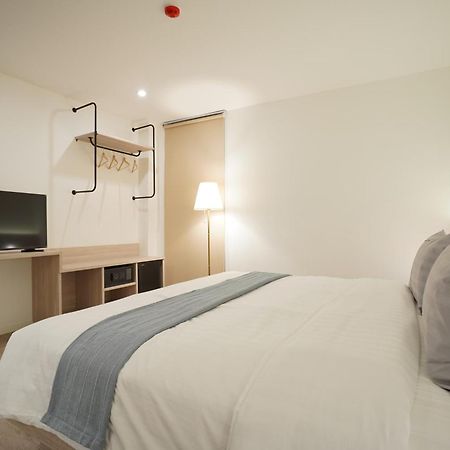 E11 Hotel - Bts Punnawithi Bangkok Ngoại thất bức ảnh